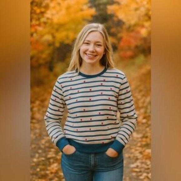 Pact Tops - Pact Organic Crewneck Cotton Striped Heart Sweatshirt Blue White Size Large